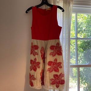 ALICE & OLIVIA - RED FLORAL APLIQUE DRESS (M)